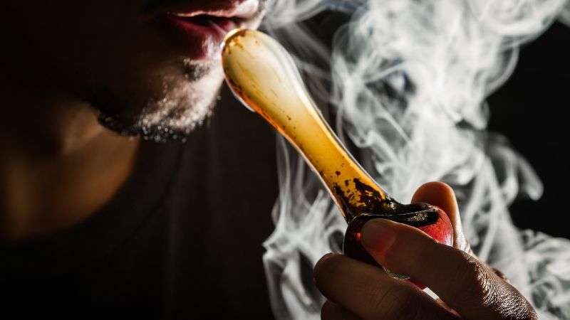 cannabis consumer technology helping consumers avoid the harms of smoking