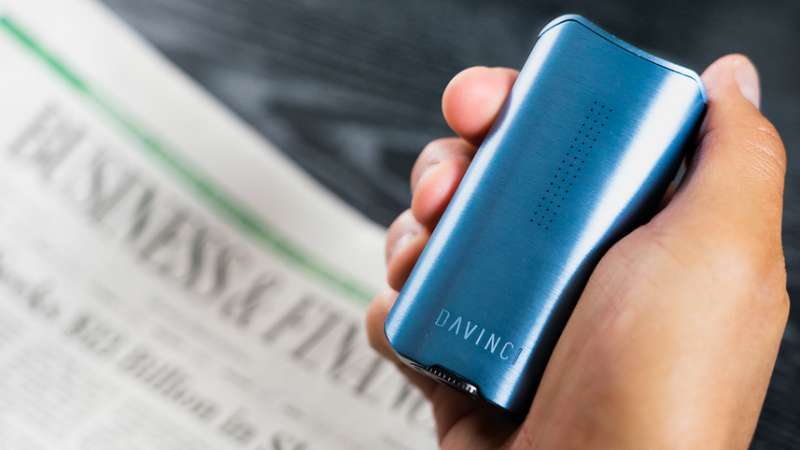 Davinci IQ herbal vaporizer