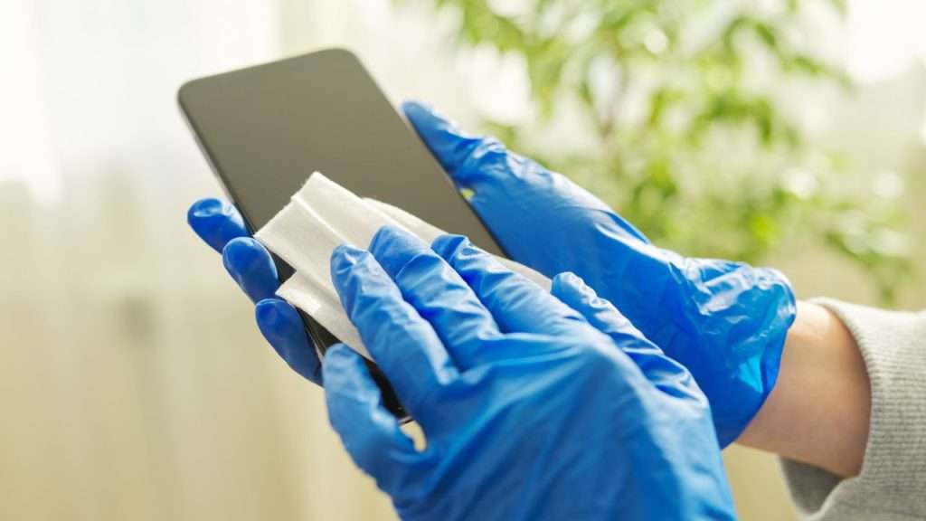 good hygiene, smartphone disinfect, cannabis personnel