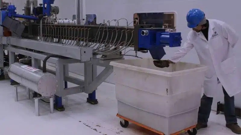 Continuous Countercurrent Reactor for hemp processing, hemp fiber